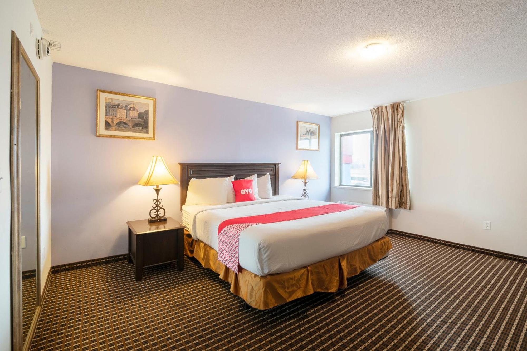 Готель Oyo Townhouse Houston Airport North Екстер'єр фото