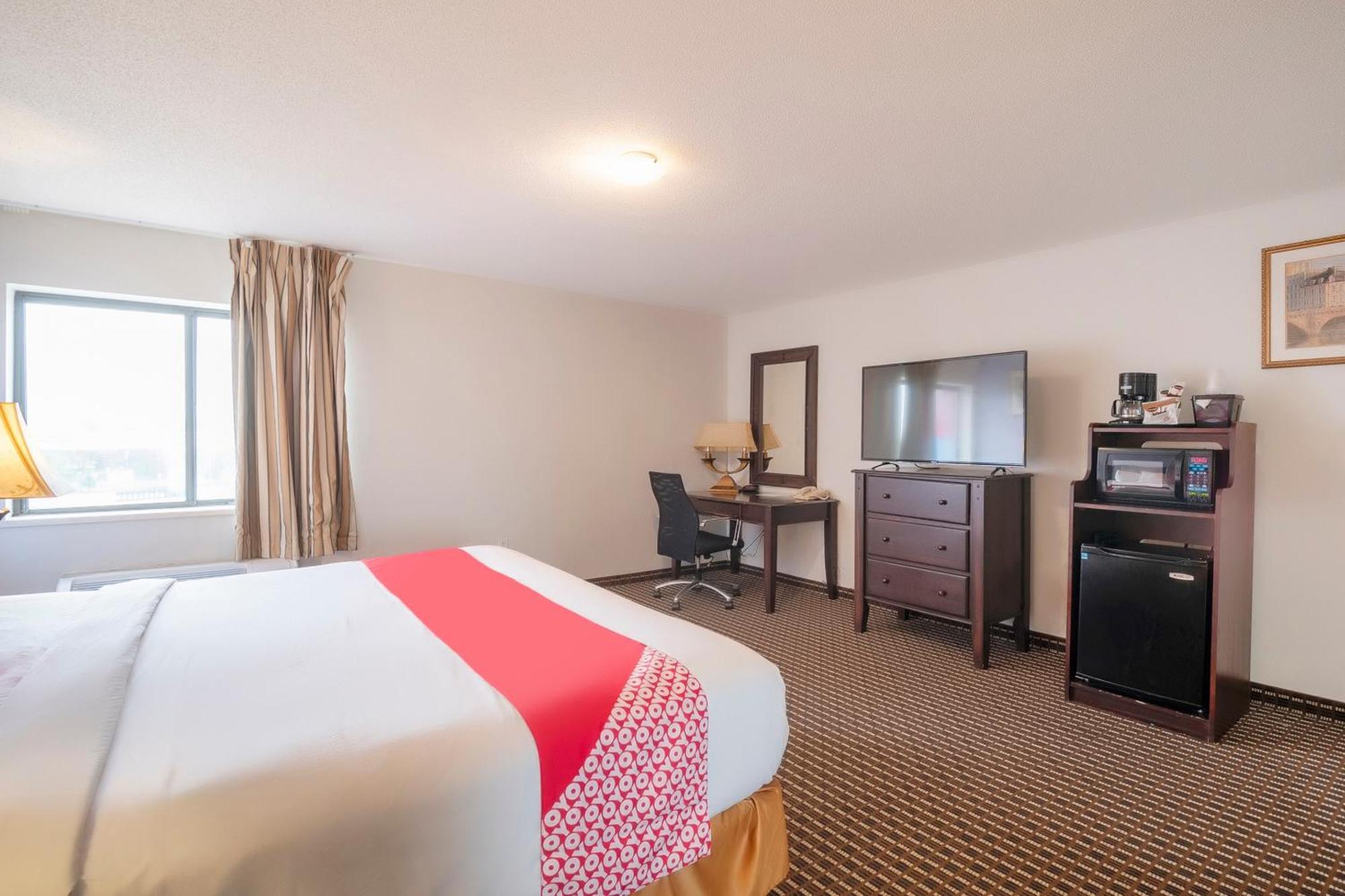 Готель Oyo Townhouse Houston Airport North Екстер'єр фото