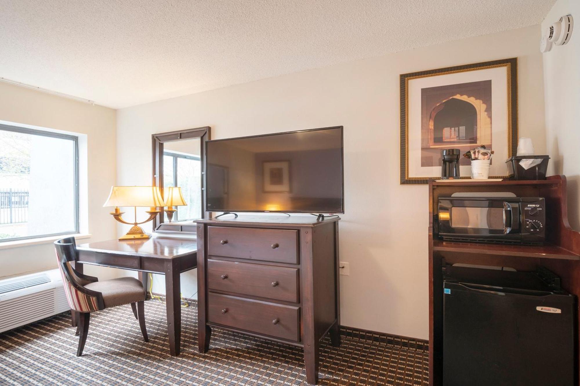 Готель Oyo Townhouse Houston Airport North Екстер'єр фото