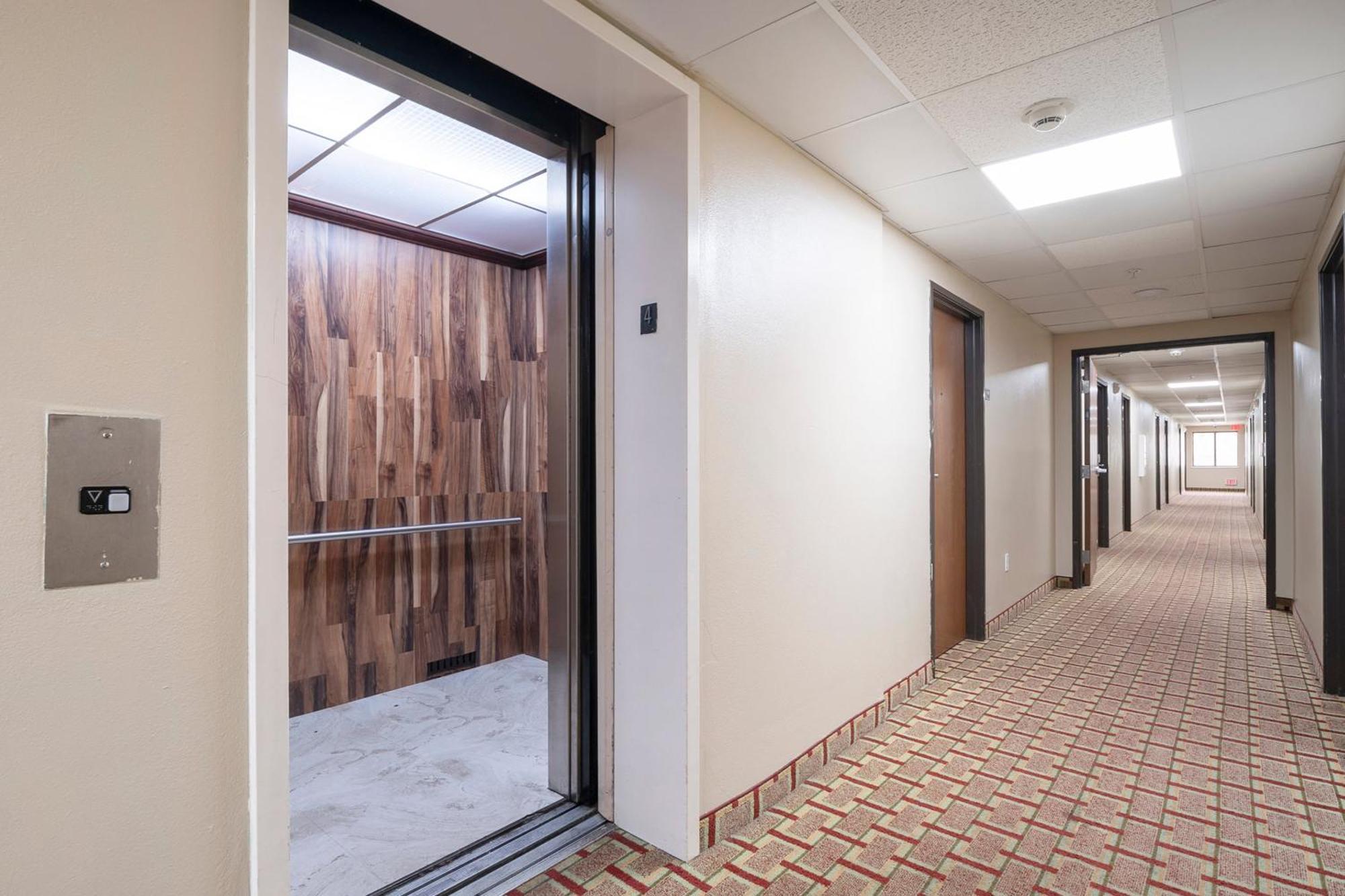 Готель Oyo Townhouse Houston Airport North Екстер'єр фото
